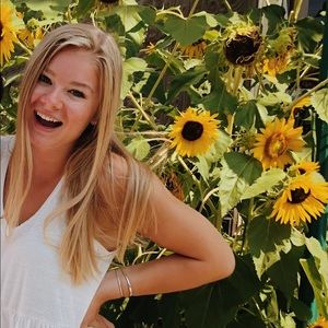 Meet your Posher, Abby